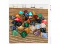 7Pcs Healing Natural Chakra Pyramid Stone Set Assorted