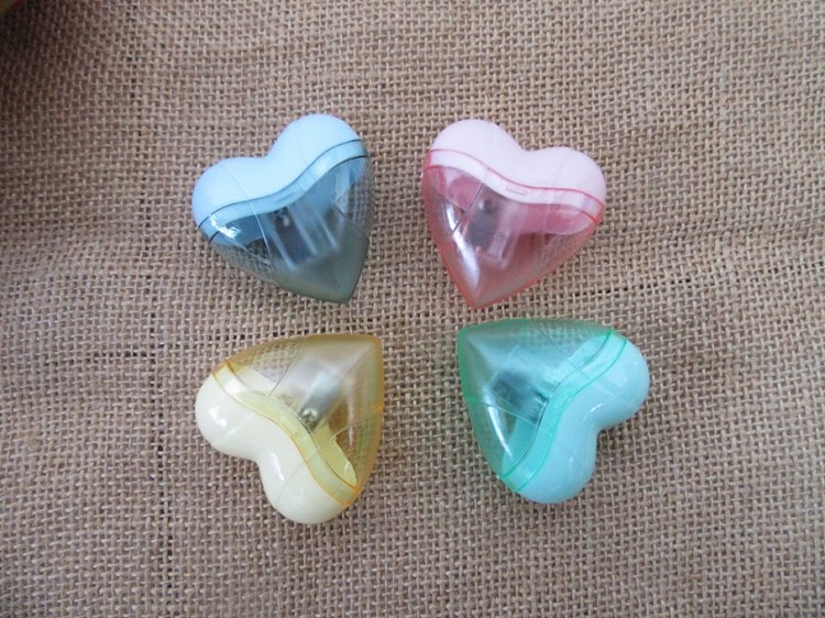 12Pcs Heart Shape Pencil Sharpener Mixed Color - Click Image to Close