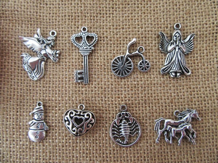 200Pcs New Various Design Beads Charms Pendants Jewellery - Click Image to Close