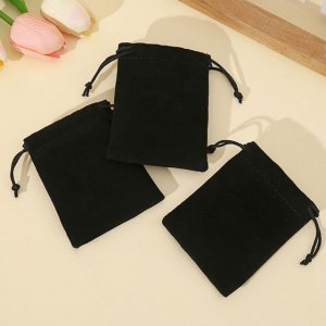 100Pcs Black Velvet Drawstring Gift Jewelry Pouches 7x5cm