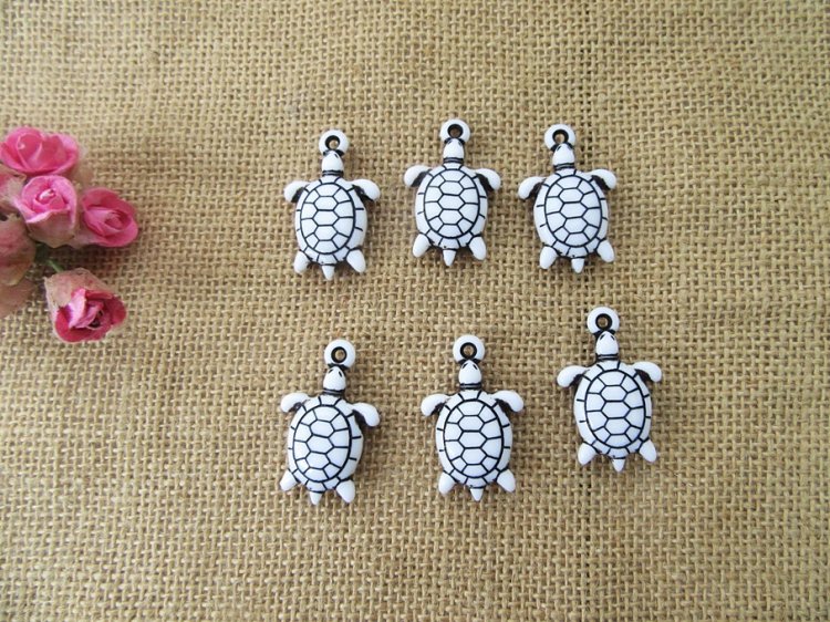 50Pcs Vivid Turtle Beads Pendants DIY Jewellery Making - Click Image to Close