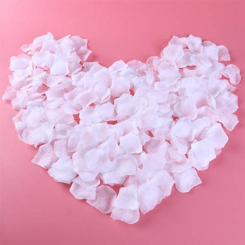 24Pkt x 270 Rose Petals Wedding Party Decor Retail Pack White - Click Image to Close