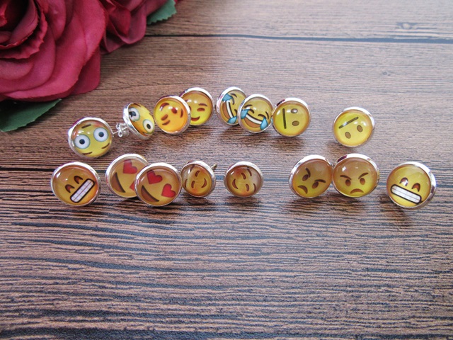 24Pairs Cabochon Resin Cute Emoji Expression Stud Earrings - Click Image to Close