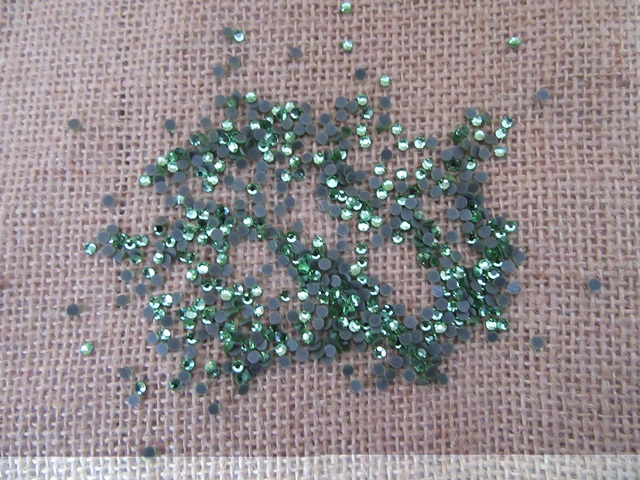 7500Pcs Green Round Facted Flatback Rhinestone 3mm Dia. - Click Image to Close