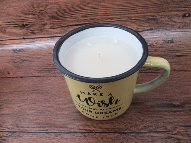 4Pcs Funny Scented White Candle in Retro Enamel Mug Cup - Click Image to Close