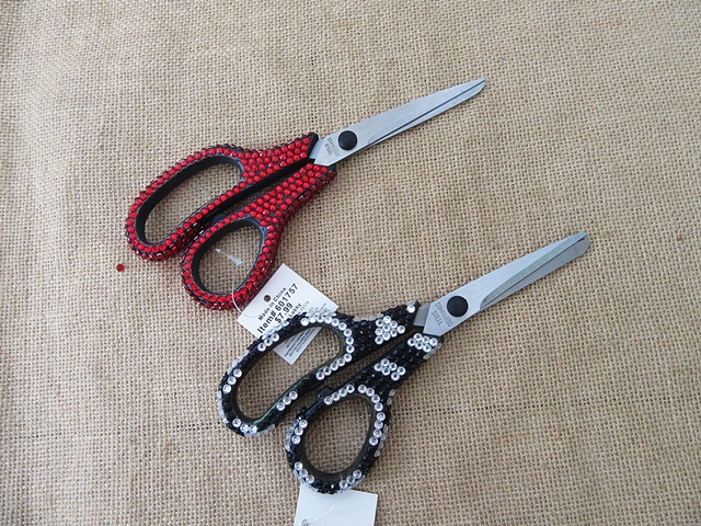 6Pcs Fashion Rhinestone Craft Office Home Usage Scissors Mixed - Click Image to Close