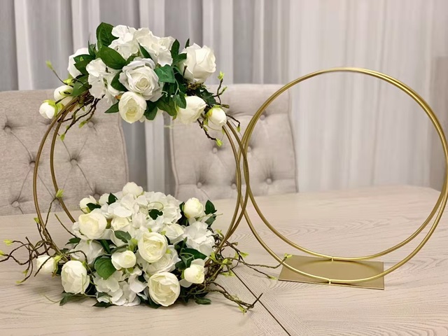 1Pc 45cm Dia Golden Circle Hoop Flower Display Table Stand Weddi - Click Image to Close