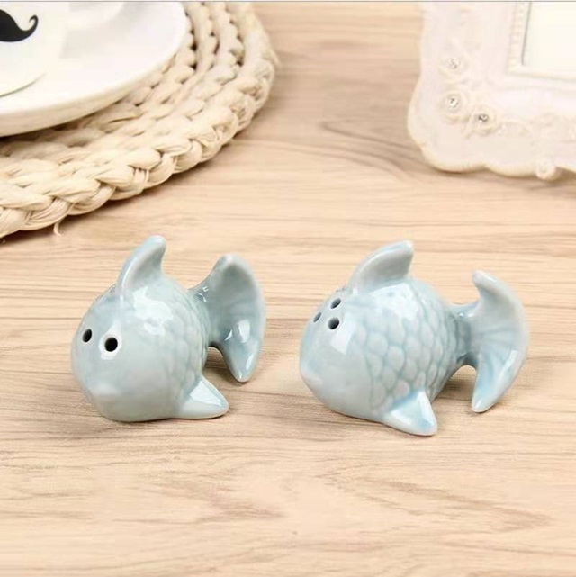 6Sets x 2Pcs Salt Pepper Shakers Kissing Fish Wedding Favor - Click Image to Close