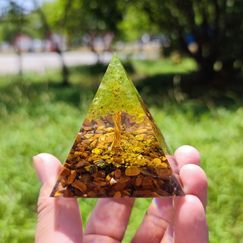 1Pc Tiger Eye Crystal Pyramid Life Tree Chakra Energy Orgone - Click Image to Close