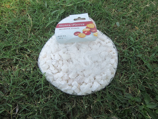 16Packs x 930Pcs Decorative Natural White Pebbles Stones Rocks - Click Image to Close