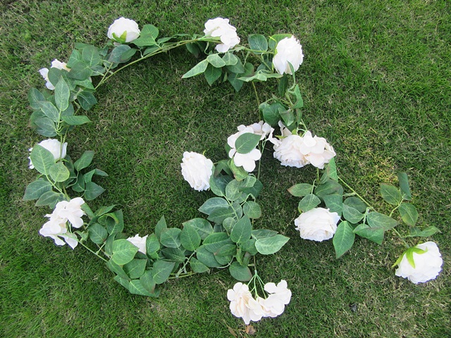 2Pcs Beige 14 Flower Head Artificial Rose Leaf Garland Vine Stri - Click Image to Close