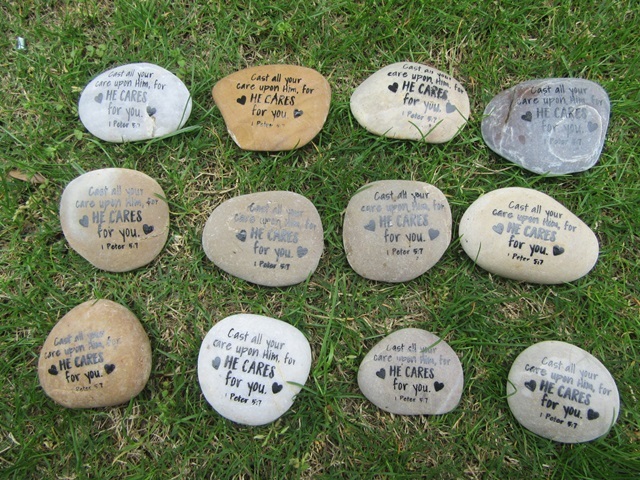 12Pcs Inspirational Message Scripture Etched Riverstone Rocks - Click Image to Close