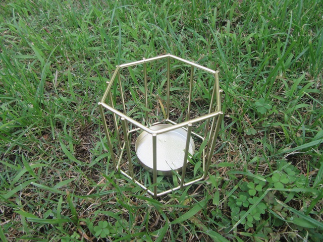 1Pc Minimalist Creative Gold Hexagon Tealight Candle Holder - Click Image to Close